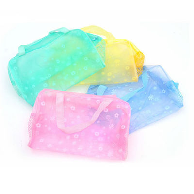 Qualität  OEM Foldable PVC Cosmetic And Toiletry Bags Portable Makeup Bag With Zipper Fabrik