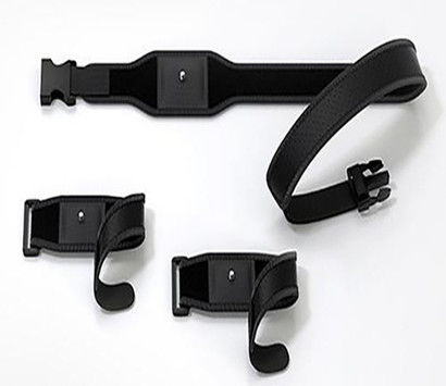 VR-Spielbügel werden für Taille und Hände benutzt. Sie sind elastisch und auf Kopf und Füßen bequem