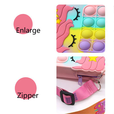 Unruhe-Stoß sprudelt quer- Leichensack des Toy Rainbow Unicorn Coin Purse-Geldbörsen-Damen-Silikons