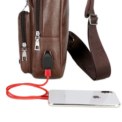 Aufladungskasten-Tasche USBs mit dem Kopfhörer-Loch-Herreneinzel-Bügel-Antidiebstahl verstellbar