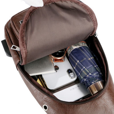 Aufladungskasten-Tasche USBs mit dem Kopfhörer-Loch-Herreneinzel-Bügel-Antidiebstahl verstellbar