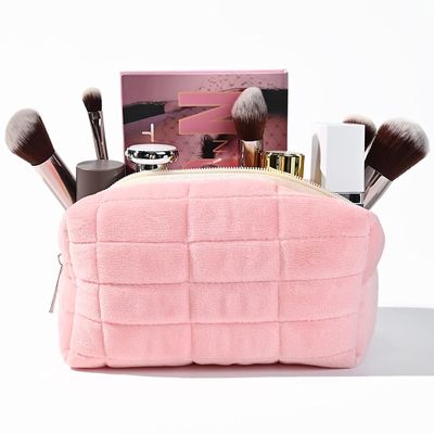 Ästhetische Plüsch-kosmetische Kosmetiktasche-nettes rosa Beutel-Toilettenartikel-Organisator 7 × 4 Zoll